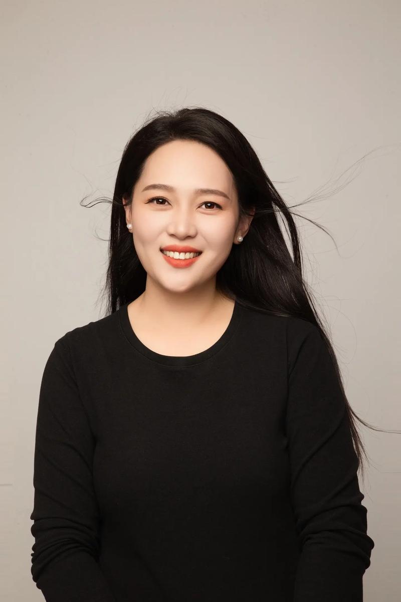 运城气球派对策划团队.我们团队的形象照,是不是俊男靓女